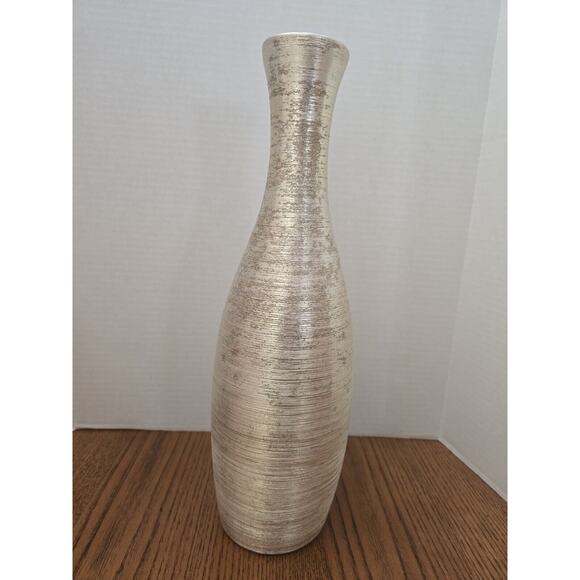 La Casa Bella 17" Gold Vase Flowers - Picture 3 of 6